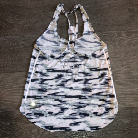 Lululemon racer back tank - Picture 2 of 3